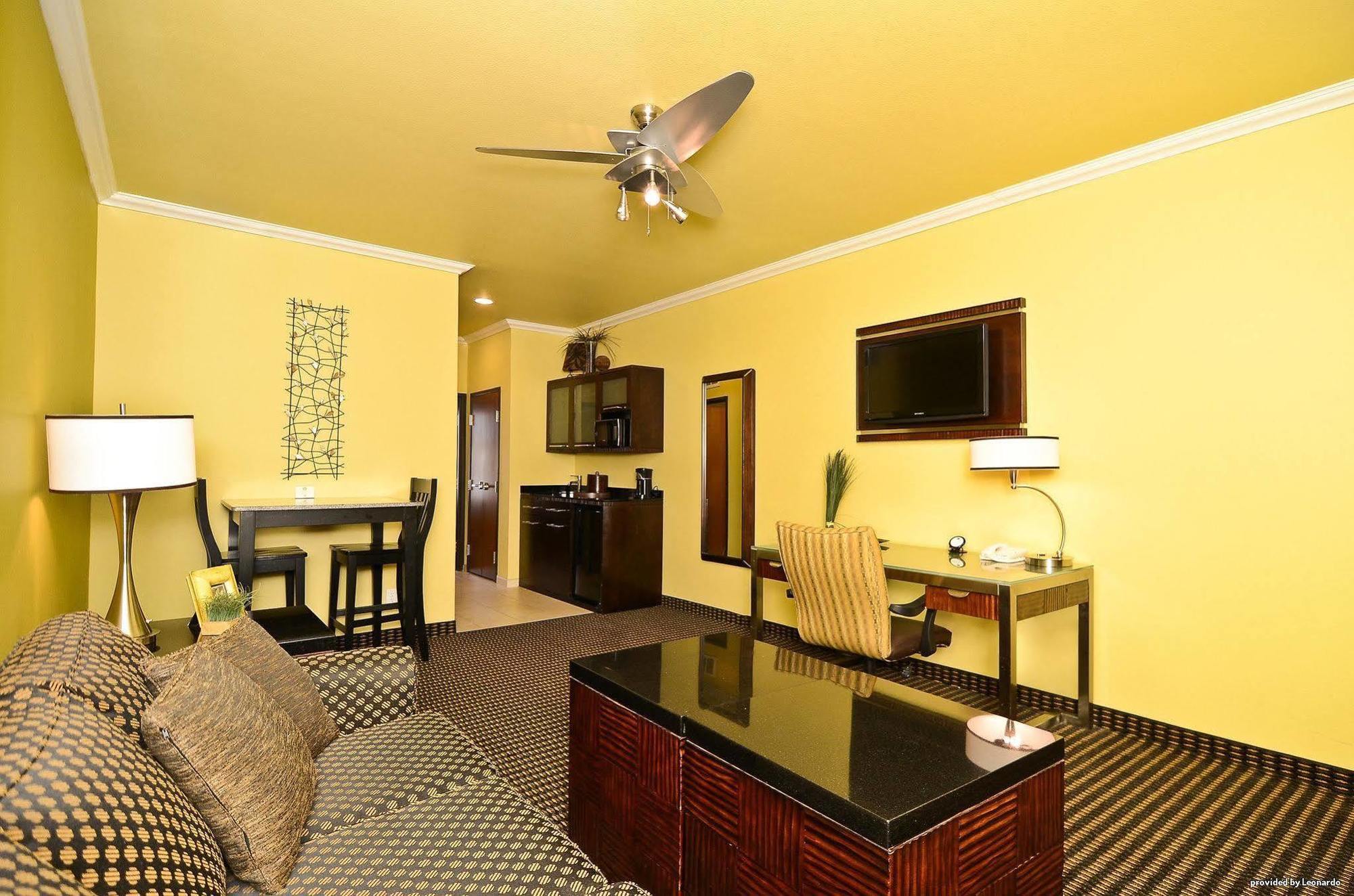 Best Western Plus Christopher Inn And Suites Forney Buitenkant foto